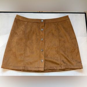 No Boundaries juniors faux suede skirt